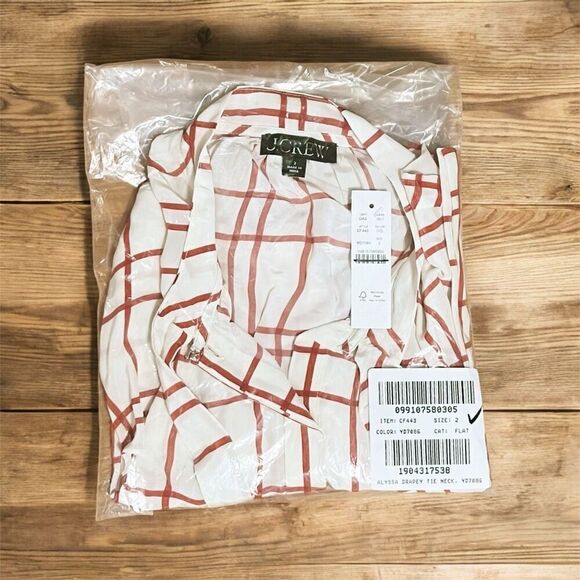 J.Crew Tie-neck top in plaid crepe de chine Ivory Red Size 2 NWT - Picture 4 of 7